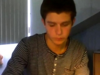 20 yo Dutch dude seduced to strip