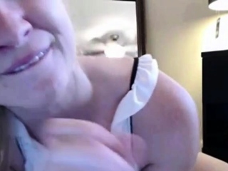 Blondie cums twice