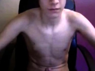 Hot guy jerks and cums in his chair