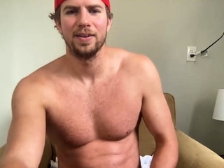 Amateur hunk toys cock