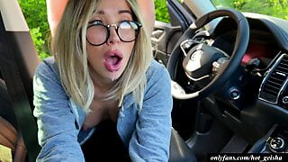 jerking off in public, a girl passes by and helped me cum