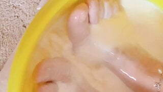 milk foot bath – beauty care- footfetishfashion