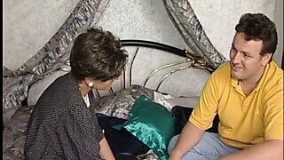 Nach der erotischen Massage ist die wilde Dagmar schon direkt gekommen