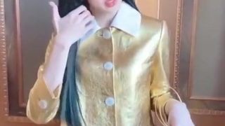 Korean celeb Lisa is so sexy