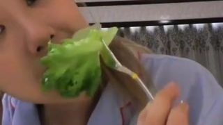 Korean celeb rose eating food